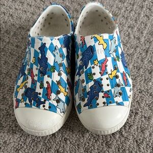 Kids Native Blue Shark Print Slip-On Sneakers